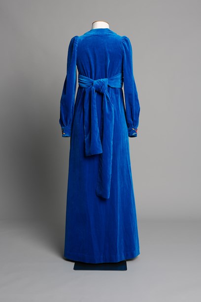 Bright velvet dress with embroidery - New Zealand Fashion Museum